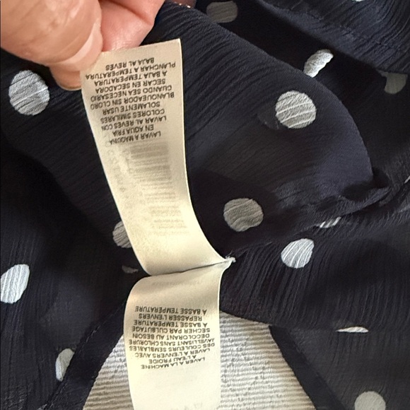 Flowy Sheer Polka Dot Women's Top. Three Quarter sleeves. Size M. - Picture 8 of 9